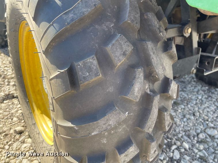 image for item MP9204 2009 John Deere Gator XUV 620i  utility vehicle