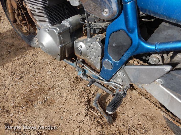 image for item MR9743 1998 Suzuki GSF600S  motorcycle