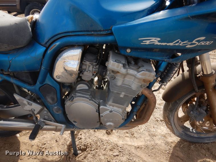 image for item MR9743 1998 Suzuki GSF600S  motorcycle