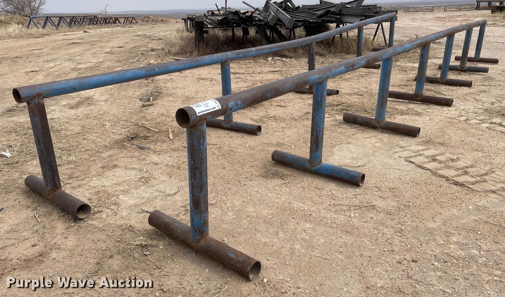 (5) pipe racks in Canadian, TX | Item DN4566 sold | Purple Wave