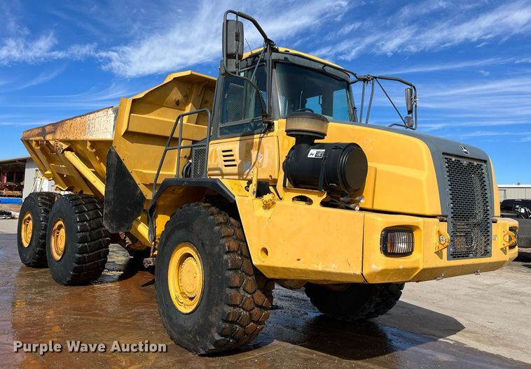 image for item DG5450 2006 John Deere 350D  haul truck