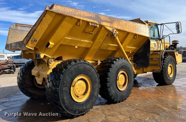 image for item DG5450 2006 John Deere 350D  haul truck