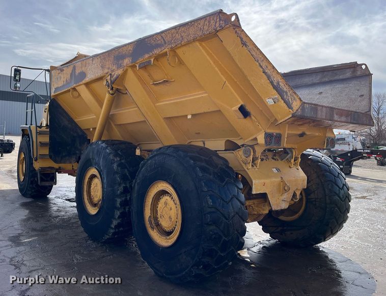 image for item DG5450 2006 John Deere 350D  haul truck