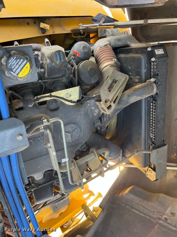 image for item DG5450 2006 John Deere 350D  haul truck