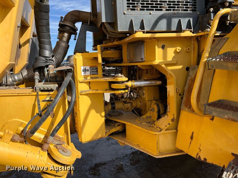 image for item DG5450 2006 John Deere 350D  haul truck