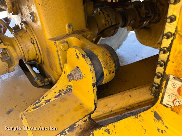 image for item DG5450 2006 John Deere 350D  haul truck