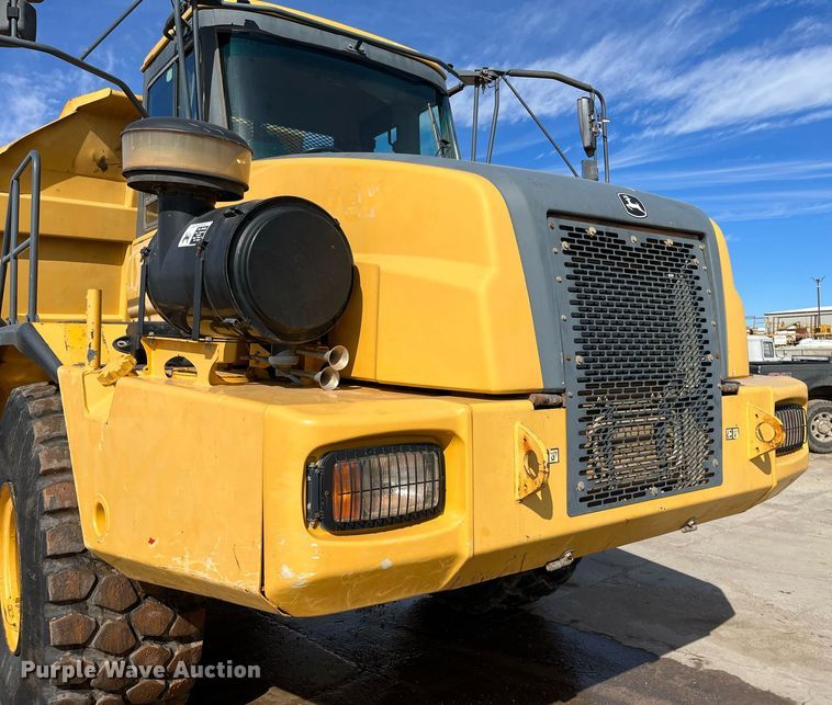 image for item DG5450 2006 John Deere 350D  haul truck