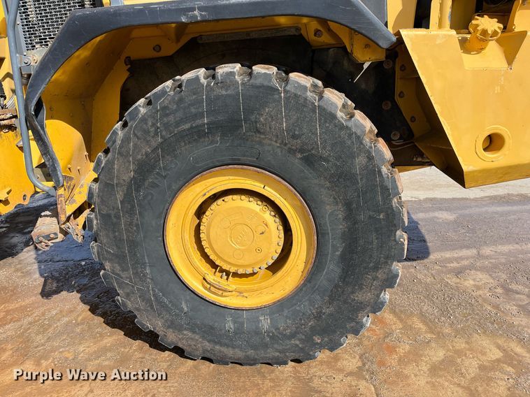 image for item DG5450 2006 John Deere 350D  haul truck