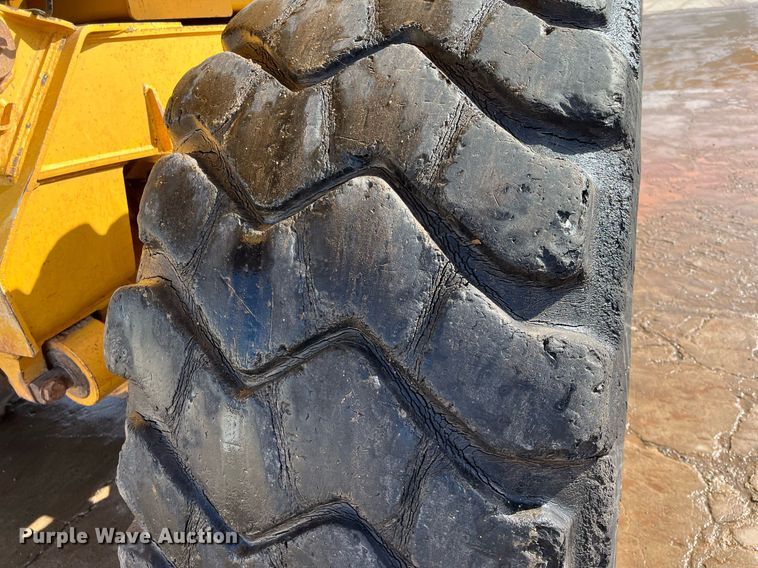 image for item DG5450 2006 John Deere 350D  haul truck