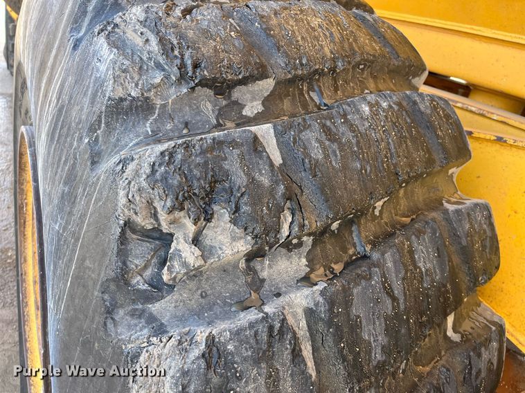 image for item DG5450 2006 John Deere 350D  haul truck