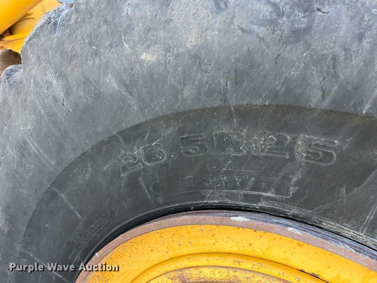 image for item DG5450 2006 John Deere 350D  haul truck