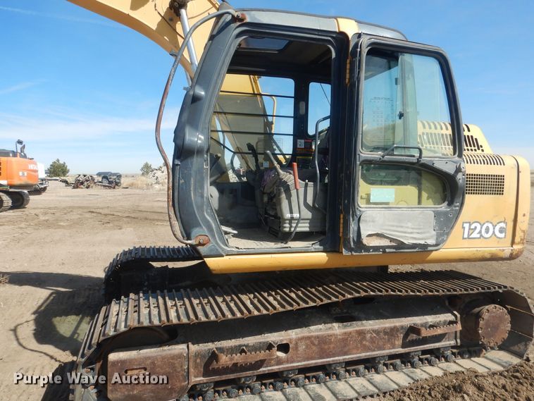 image for item DJ7009 2005 John Deere 120C  excavator