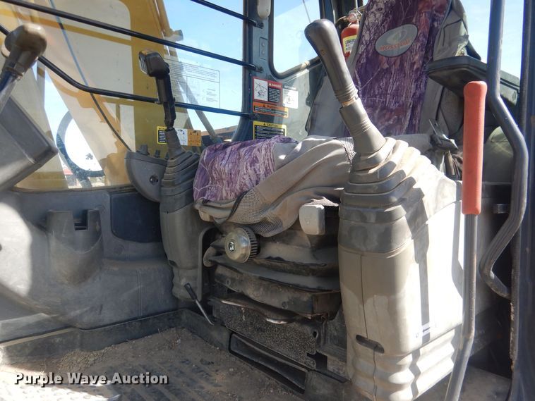 image for item DJ7009 2005 John Deere 120C  excavator