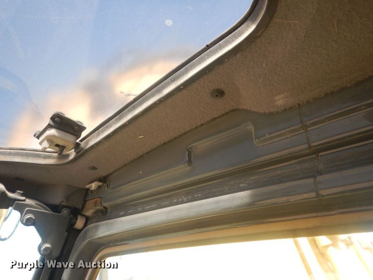 image for item DJ7009 2005 John Deere 120C  excavator