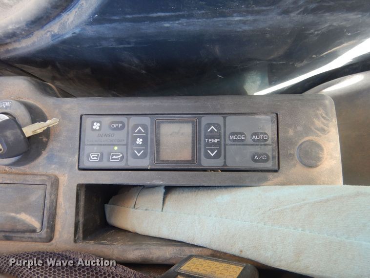 image for item DJ7009 2005 John Deere 120C  excavator