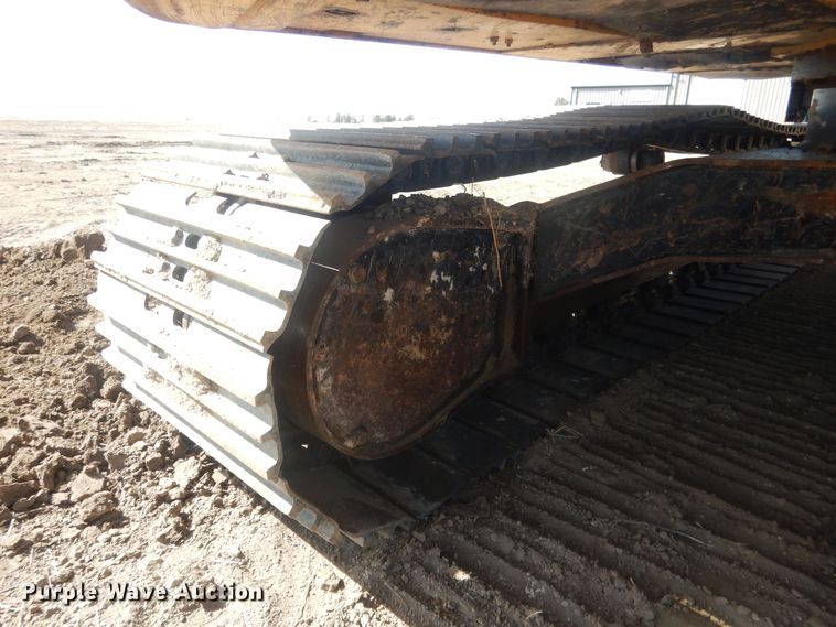 image for item DJ7009 2005 John Deere 120C  excavator