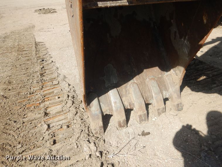 image for item DJ7009 2005 John Deere 120C  excavator