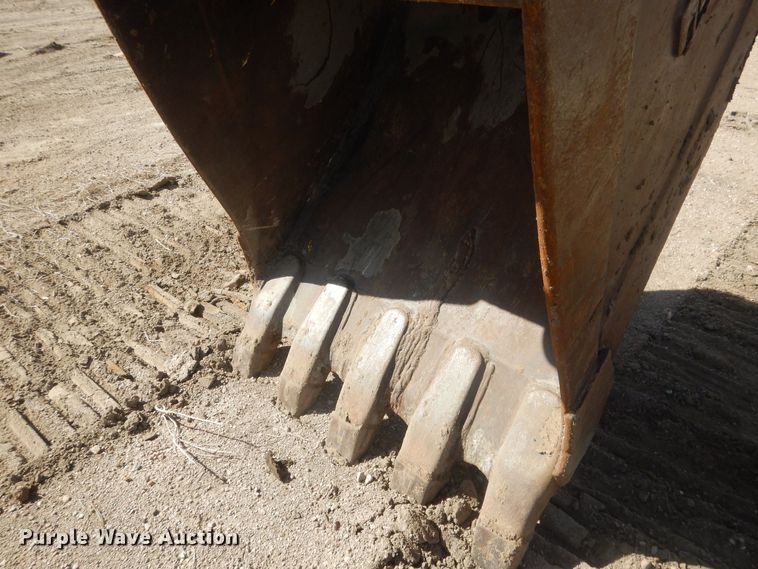 image for item DJ7009 2005 John Deere 120C  excavator