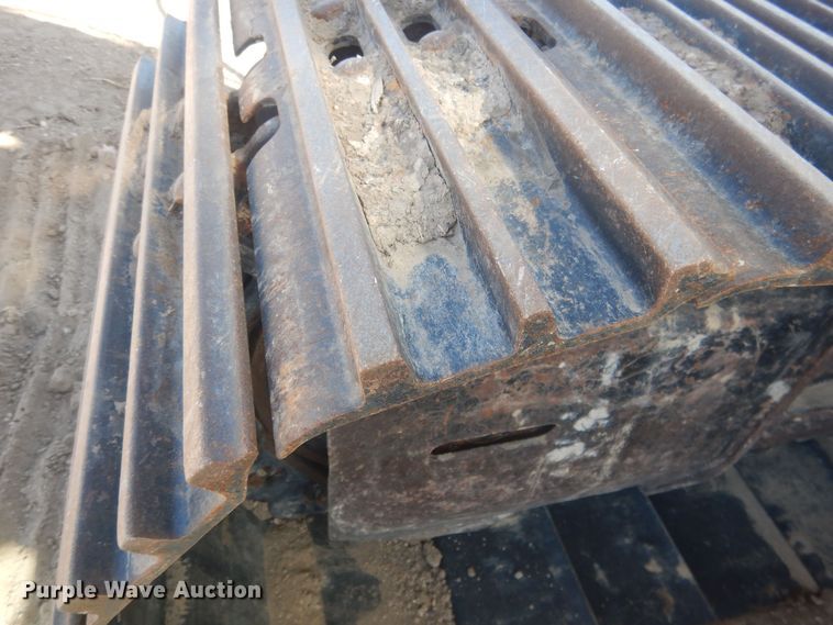 image for item DJ7009 2005 John Deere 120C  excavator