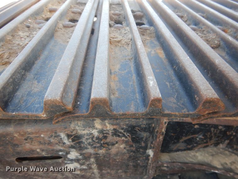 image for item DJ7009 2005 John Deere 120C  excavator