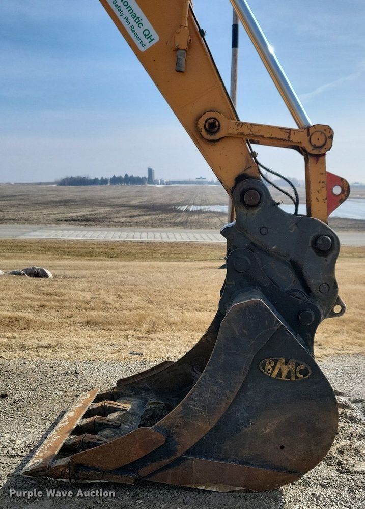 image for item DK5164 2016 Case CX160D  excavator