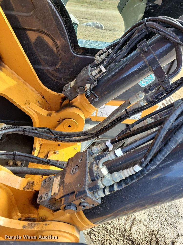 image for item DK5164 2016 Case CX160D  excavator