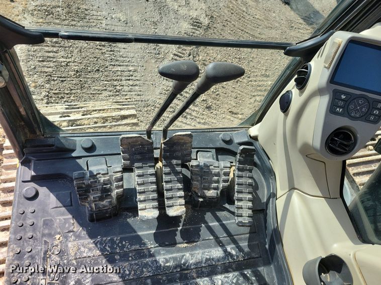 image for item DK5164 2016 Case CX160D  excavator