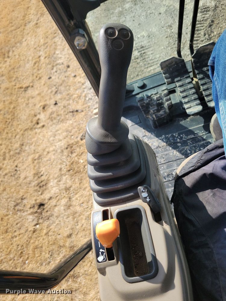 image for item DK5164 2016 Case CX160D  excavator