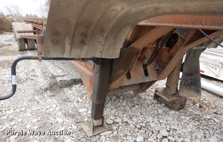 image for item DK5167 1994 Benlee  roll-off container trailer