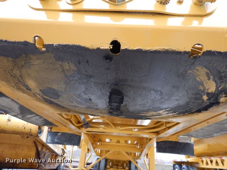 image for item DK5169 2004 Trail King TK60SSD-392  side dump trailer