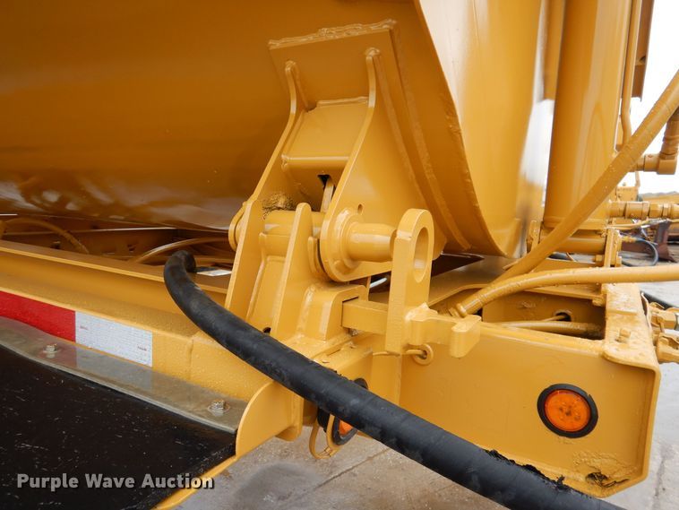 image for item DK5169 2004 Trail King TK60SSD-392  side dump trailer