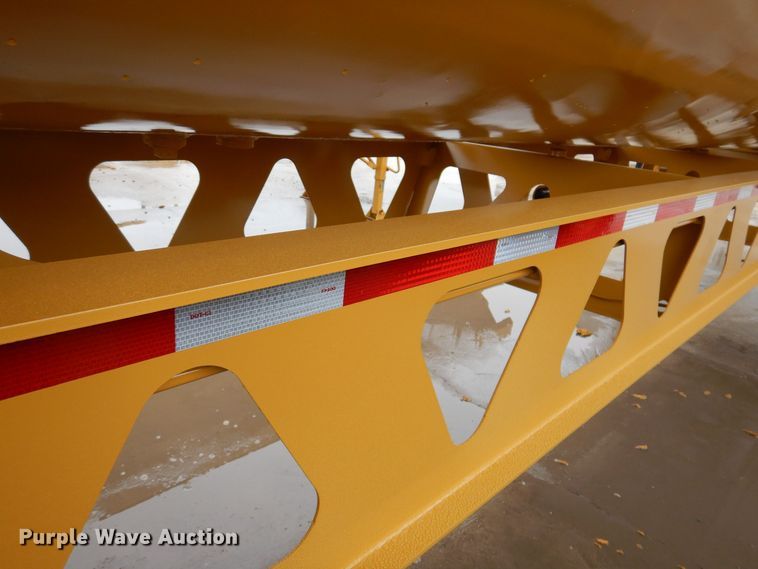 image for item DK5169 2004 Trail King TK60SSD-392  side dump trailer