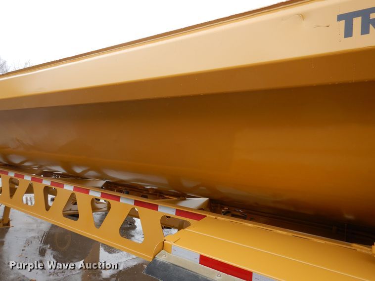 image for item DK5169 2004 Trail King TK60SSD-392  side dump trailer