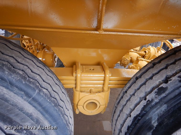 image for item DK5169 2004 Trail King TK60SSD-392  side dump trailer