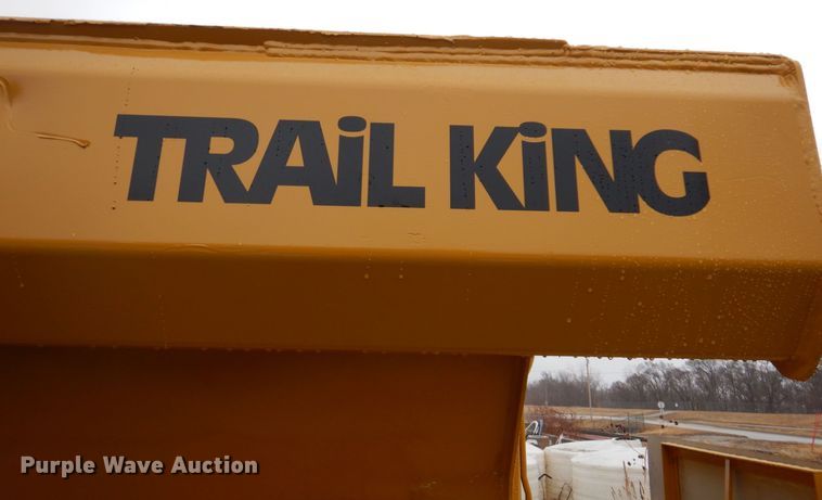 image for item DK5169 2004 Trail King TK60SSD-392  side dump trailer