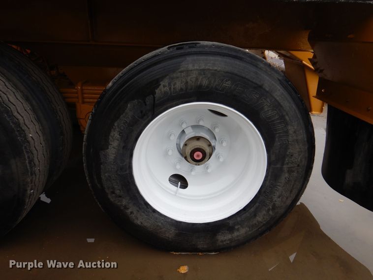 image for item DK5169 2004 Trail King TK60SSD-392  side dump trailer