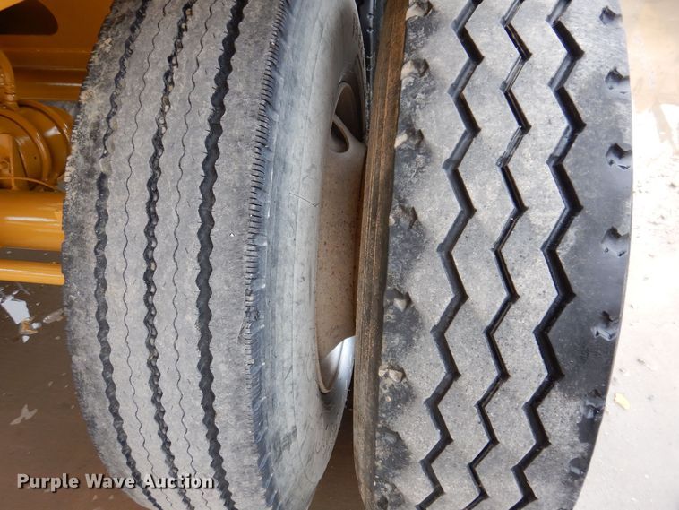 image for item DK5170 2003 Trail King TK60SSD-392  side dump trailer