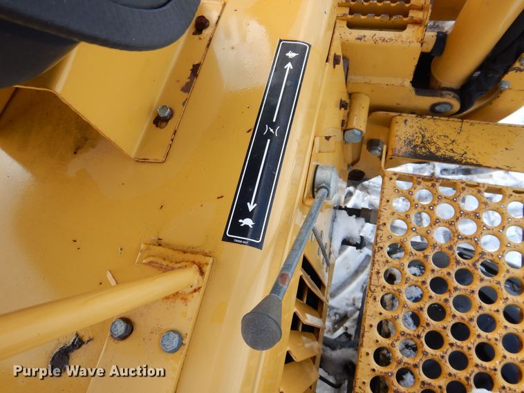 image for item DK5173 2002 Vermeer V5750  trencher