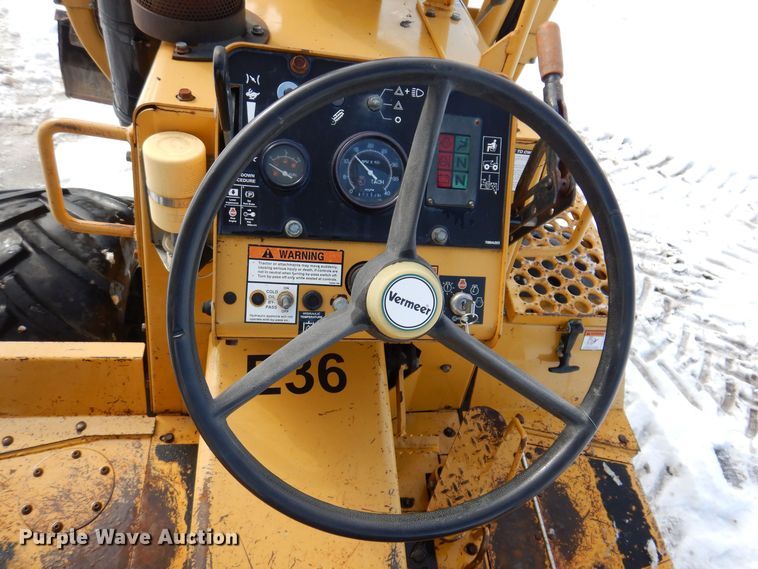 image for item DK5173 2002 Vermeer V5750  trencher