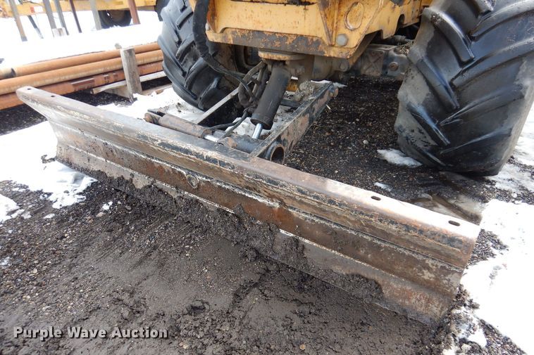 image for item DK5174 1999 Vermeer V5750  trencher