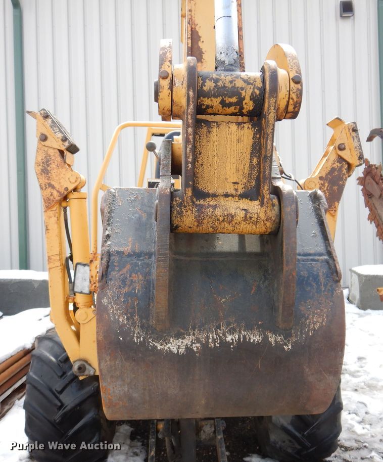image for item DK5174 1999 Vermeer V5750  trencher
