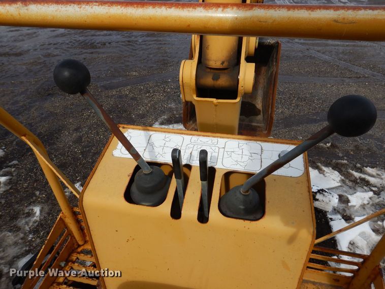 image for item DK5174 1999 Vermeer V5750  trencher