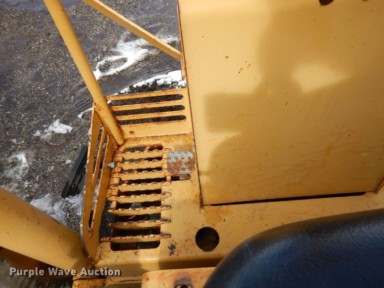 image for item DK5174 1999 Vermeer V5750  trencher