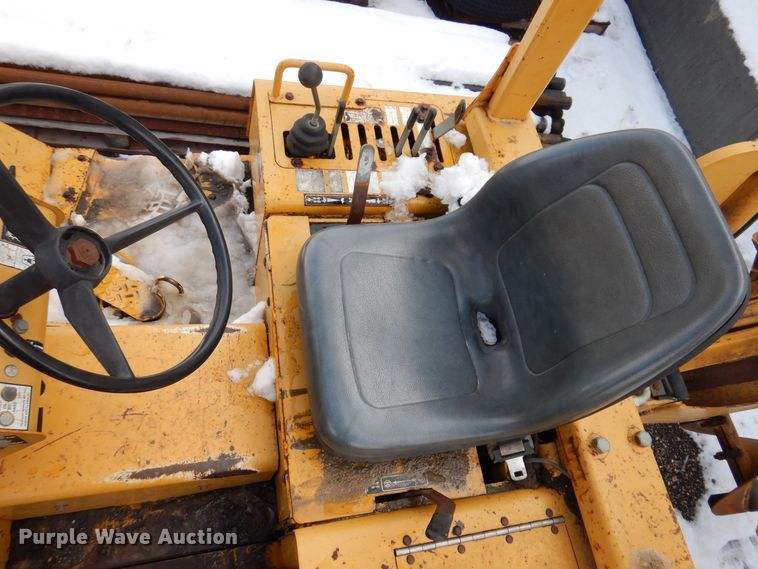 image for item DK5174 1999 Vermeer V5750  trencher