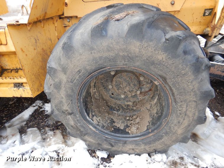 image for item DK5174 1999 Vermeer V5750  trencher