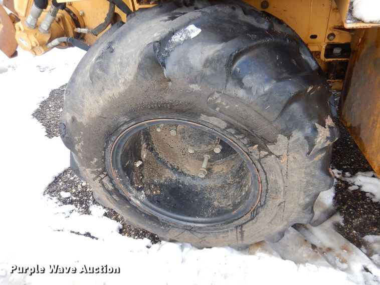 image for item DK5174 1999 Vermeer V5750  trencher