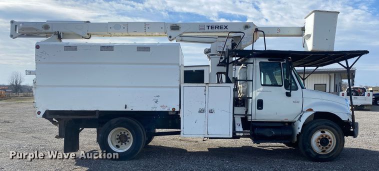 image for item DL7055 2008 International 4300  forestry bucket truck