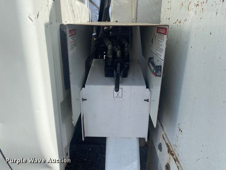 image for item DL7056 2008 International 4300  forestry bucket truck