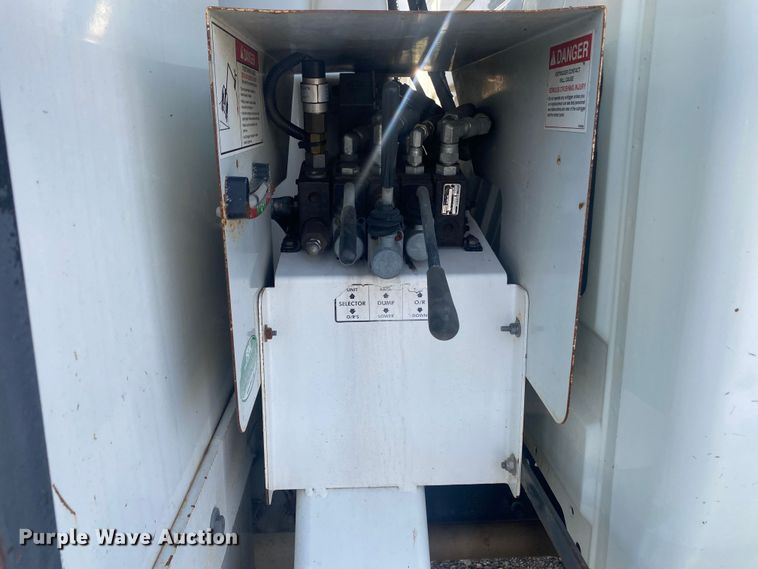 image for item DL7056 2008 International 4300  forestry bucket truck