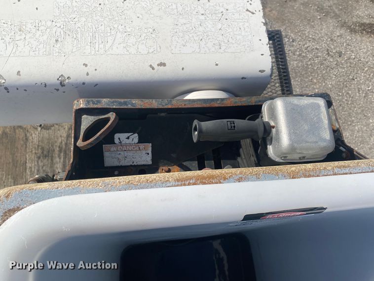 image for item DL7056 2008 International 4300  forestry bucket truck